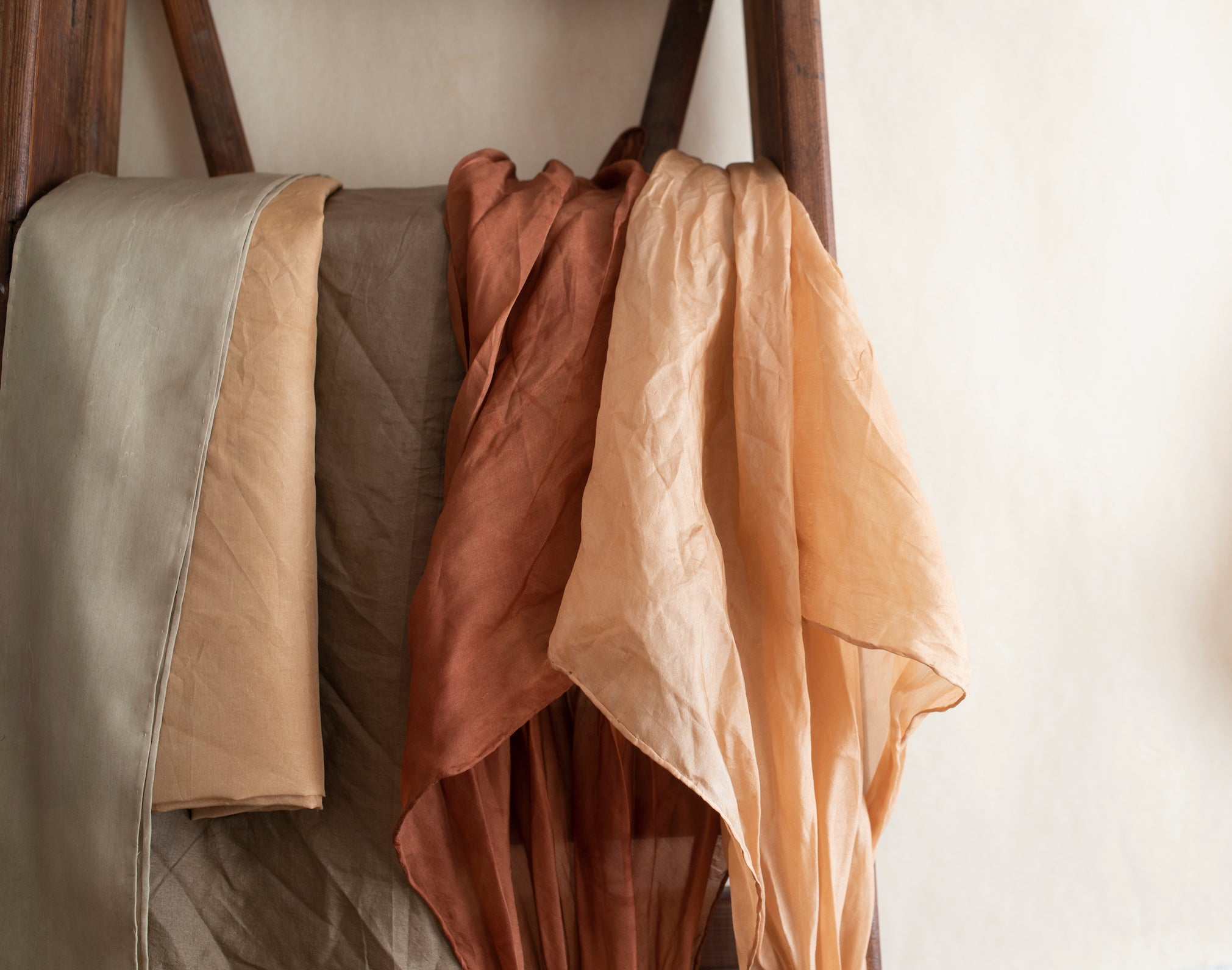 How to choose the right dye for your fabric type?