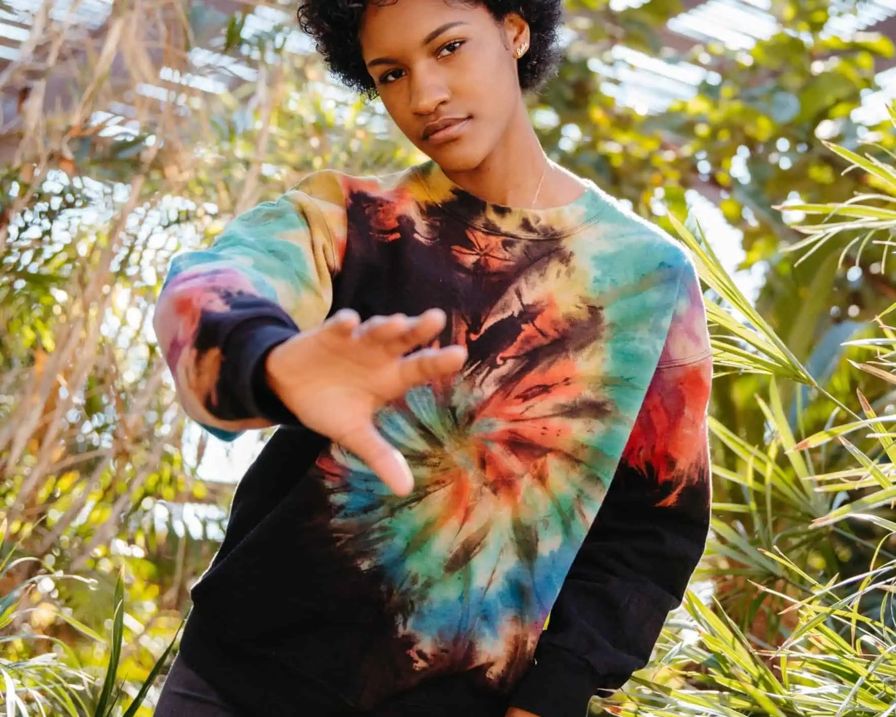 Learn How to Reverse Tie-Dye