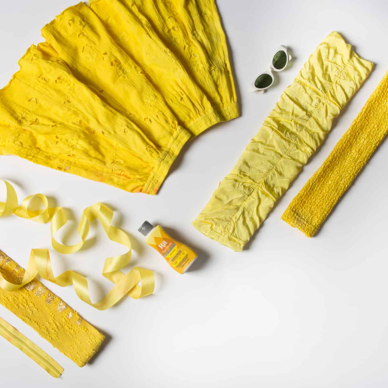 Rit Daffodil Yellow DyeMás tinte para sintéticos